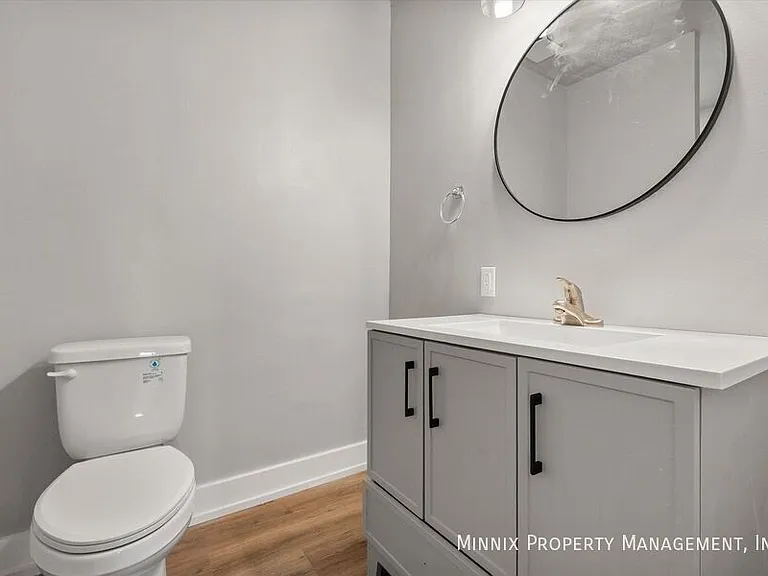 1302 Avenue E #1 — Photo 25
