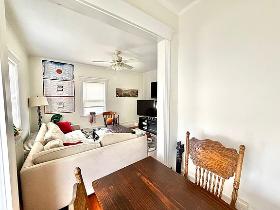 4th image of 18 Winslow Rd #2