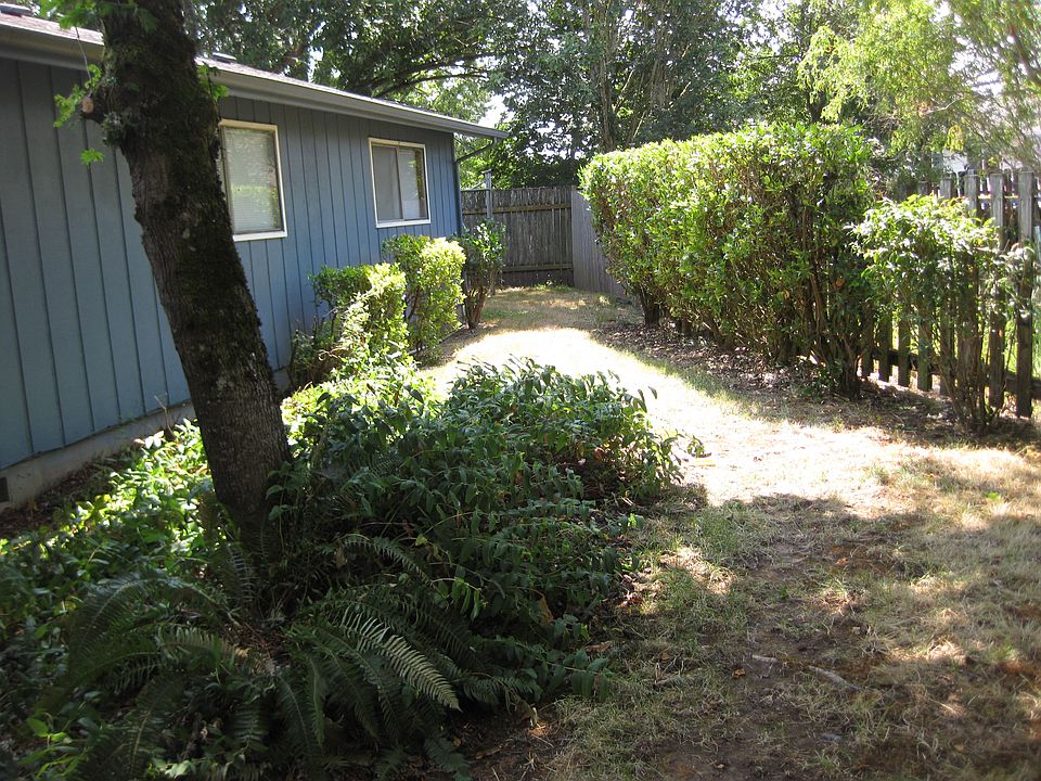 2nd image of 6256 Chapman Pl SW