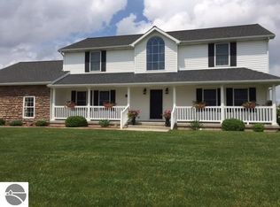 2133 Cobblestone Ct, Mt Pleasant, MI 48858