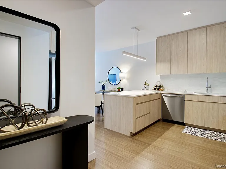 333 Warner Ave #208 — Photo 2