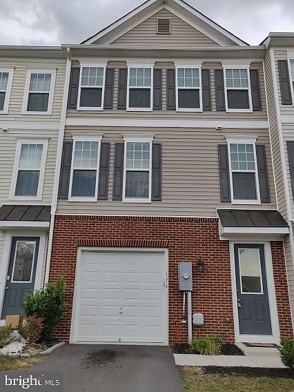 1st image of 176 Solara Dr