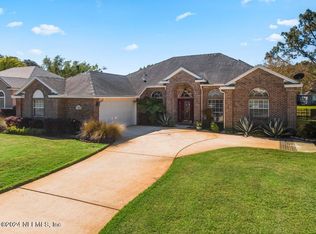 10696 Fall Creek Dr E, Jacksonville, FL 32222