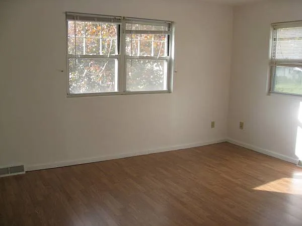 32 Knickerbocker St #32 — Photo 10
