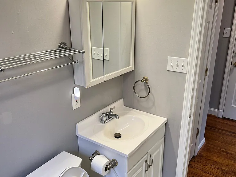 7047 Amherst Ave #1 — Photo 10