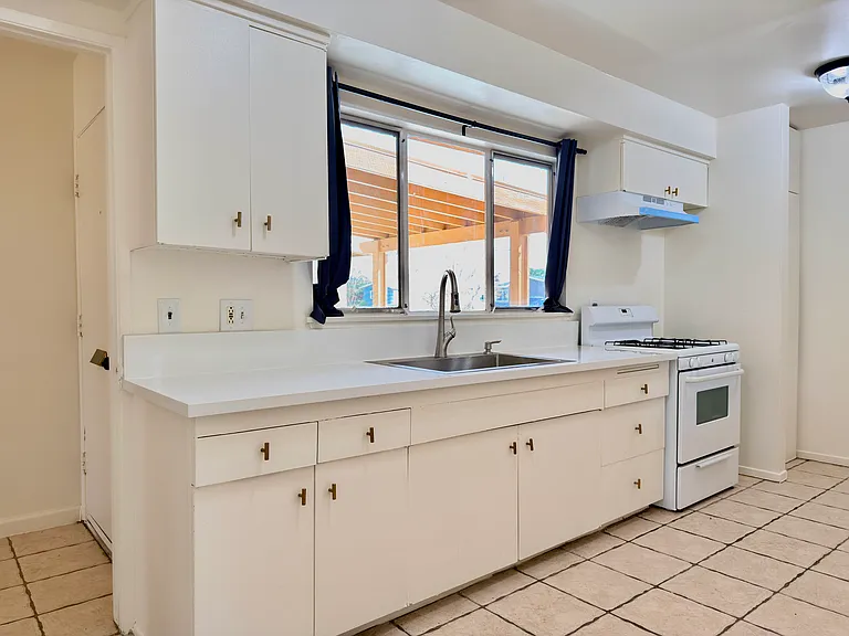 1151 W Avenue J14 — Photo 10