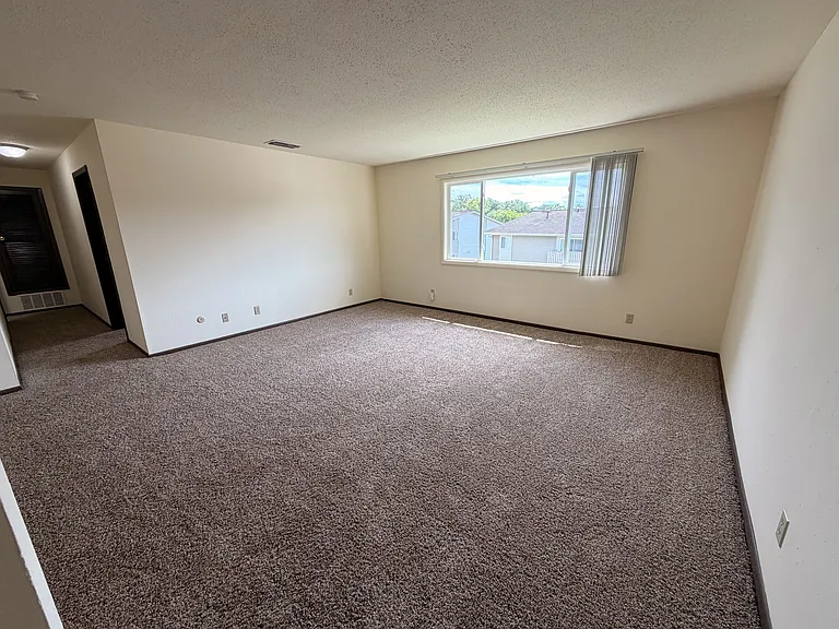 Kimberly Club Apartments — Photo 103