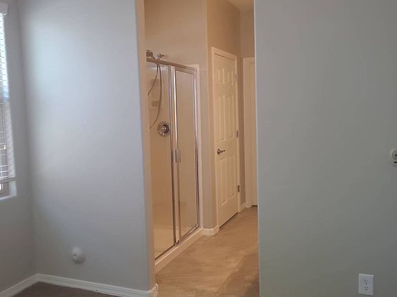 3rd image of 4894 E Alamo St