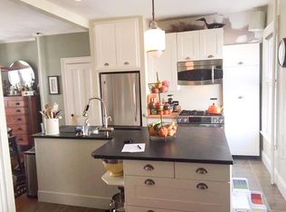 1 Evergreen Ave #A, Somerville, MA 02145