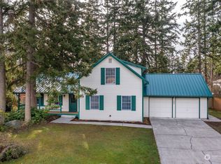 1531 SW Periwinkle Ln, Oak Harbor, WA