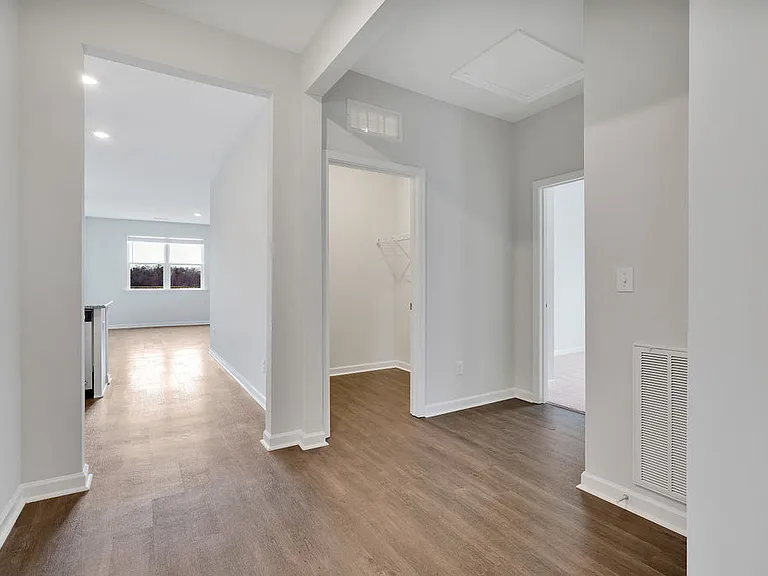 8355 Slippery Elm Ct — Photo 28
