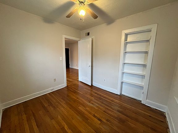 4th image of 3729 Traffic Cir #1
