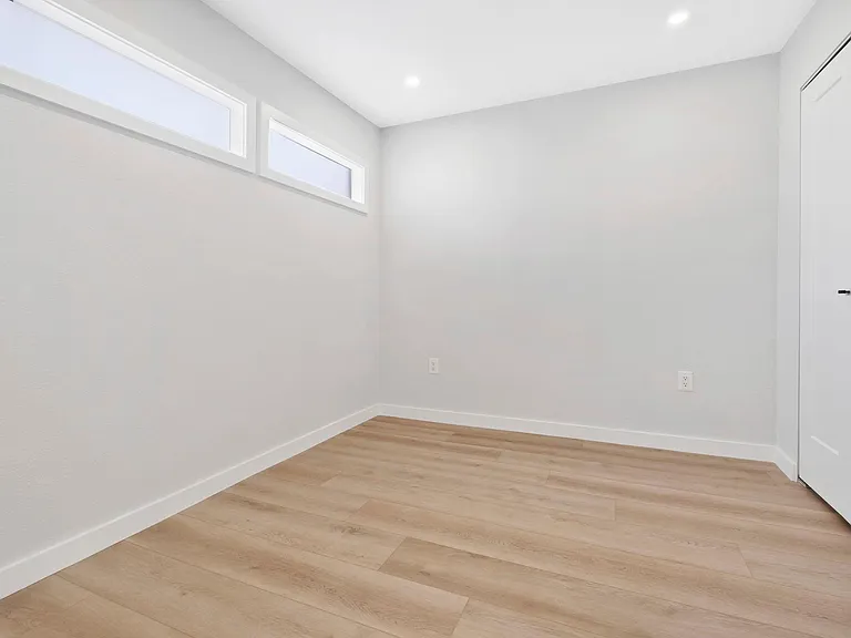 445 Cypress Dr #8 — Photo 10