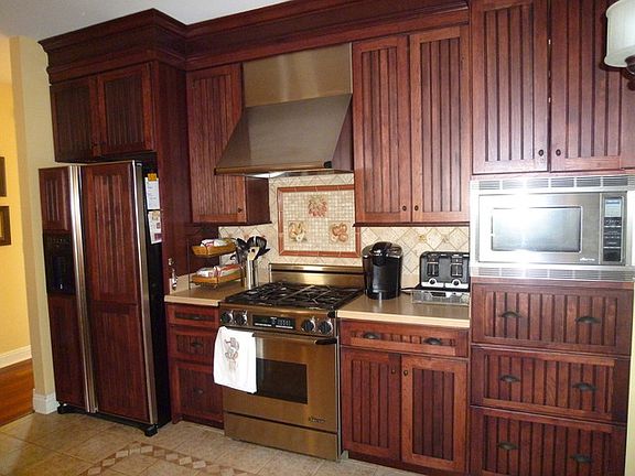 5th image of 415 Ashbury Dr