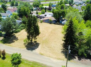2183 Freeman Ave, Roseburg, OR 97471