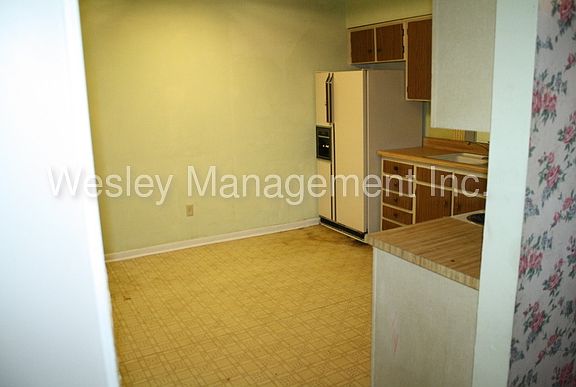 5th image of 2101 Ottawa St APT 303B