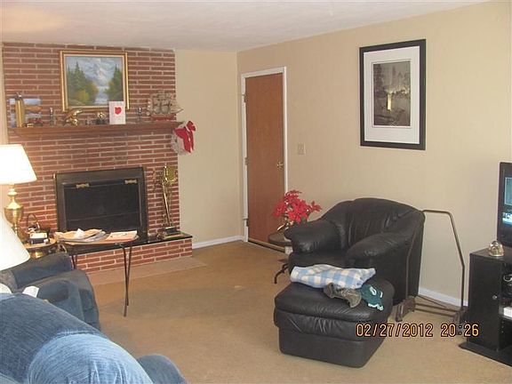 3rd image of 2249 Hazelhurst Ct