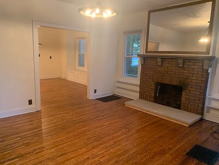 5 bed, 1738 sqft, $7,350 — Photo 3