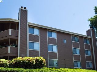9828 SE Talbert St, Clackamas, OR 97015