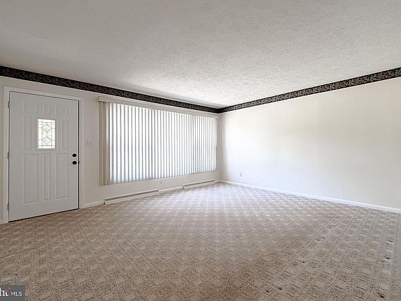 4th image of 43075 Joy Ln