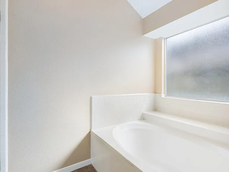2922 Abbey Field Dr — Photo 14