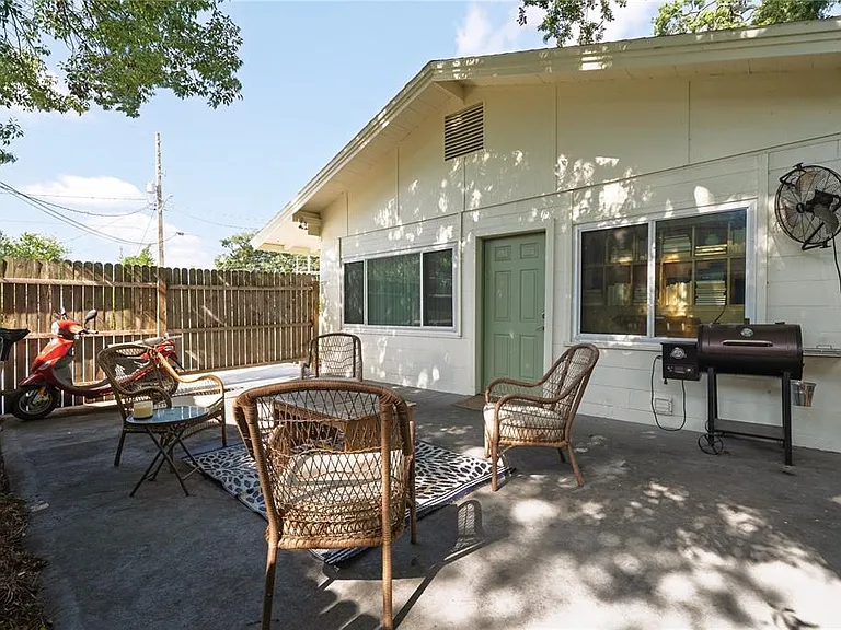 915 Dowd Ave — Photo 19