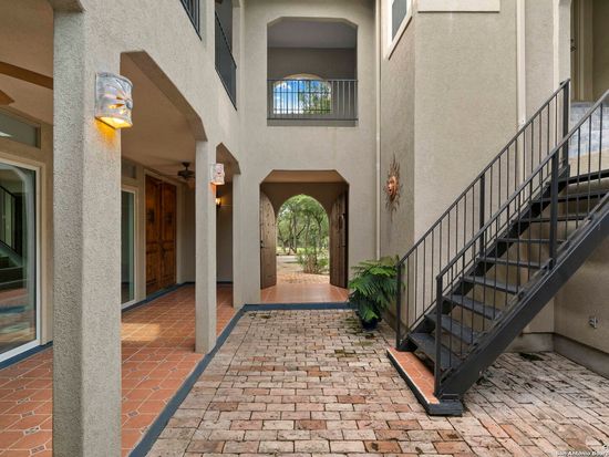 1561 WHISPERING WATER, Spring Branch, TX 78070
