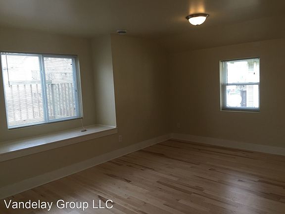 2nd image of 2536A N Fratney St