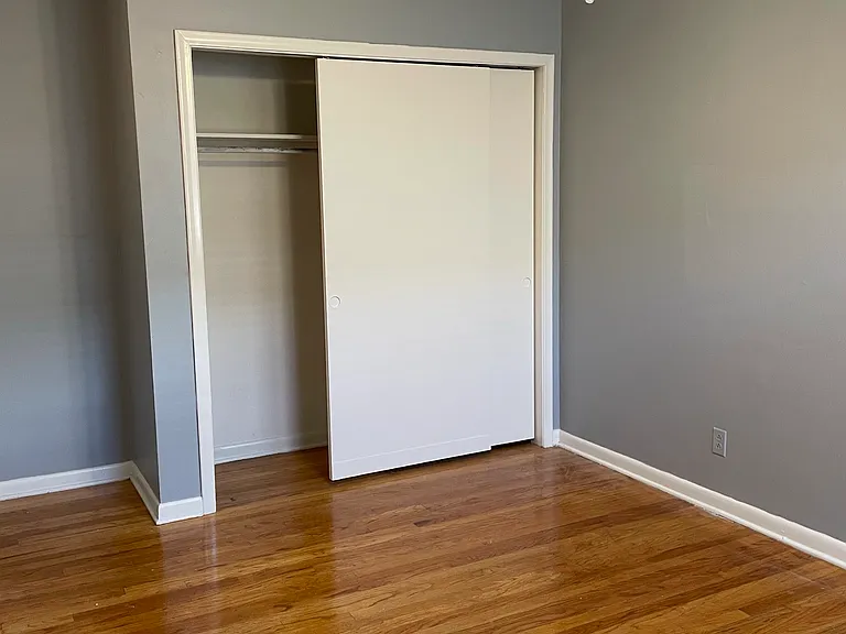 300 Jewel St #2 — Photo 7