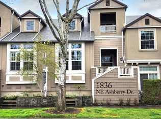 1836 NE Ashberry Dr, Hillsboro, OR 97124