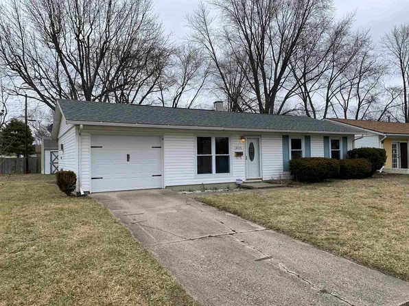2114 S Fairfield Dr, Marion, IN 46953