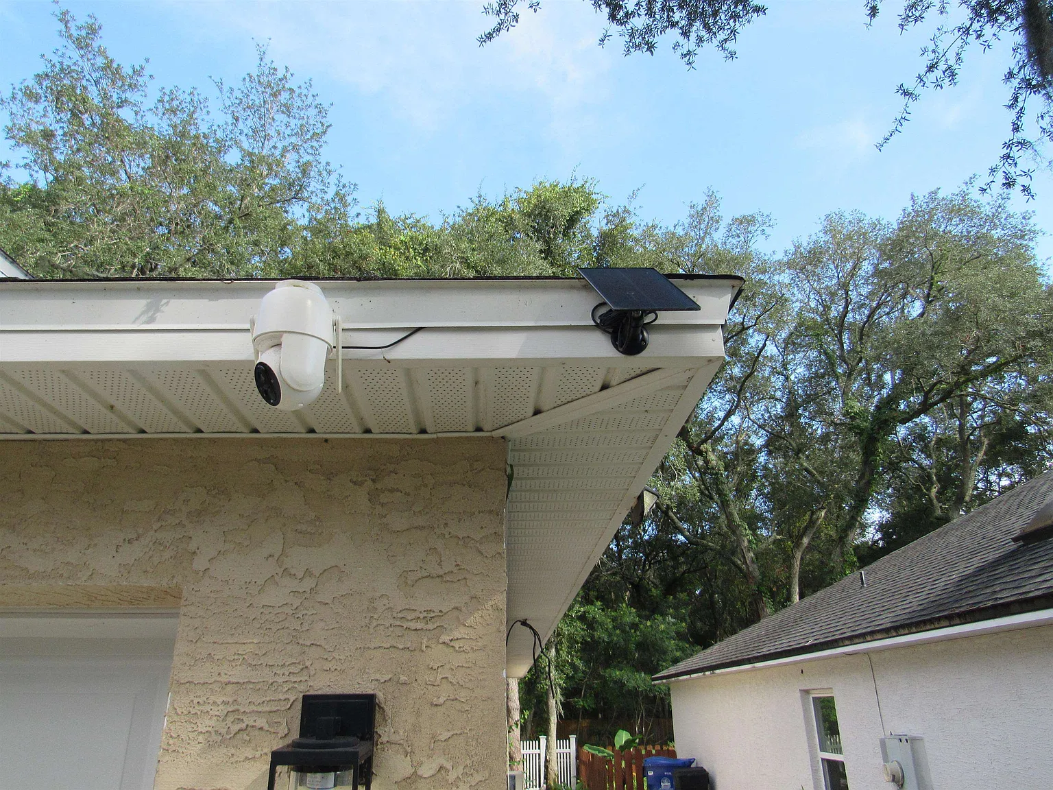 3 bed, 1400 sqft, $2,100 — Photo 3