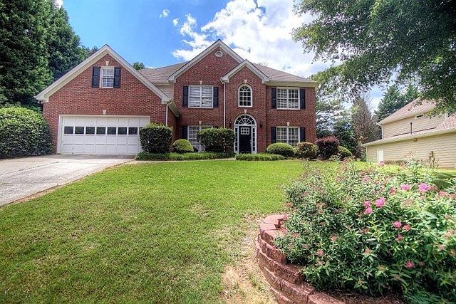 1st image of 325 Willow Crescent Way