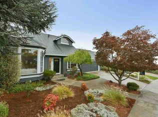 5821 Charter Oaks Dr, Castro Valley, CA