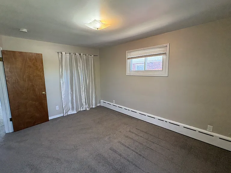 48 Joseph Dr — Photo 12