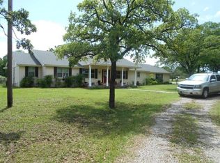 3993 Fm 3043, Bowie, TX 76230