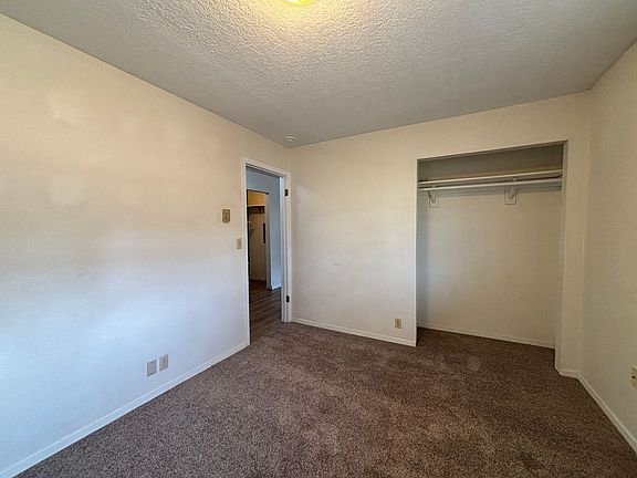 5th image of 98 Jackrabbit Ln