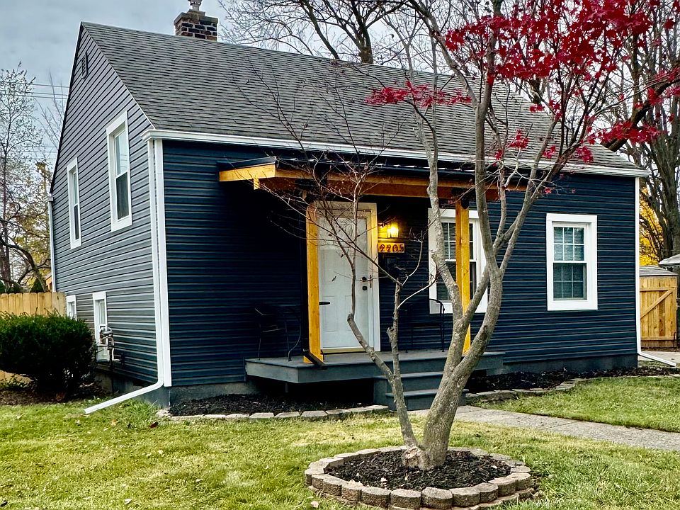 1st image of 2205 Euclid St