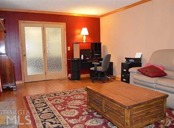 2nd image of 8 Town & Country Dr