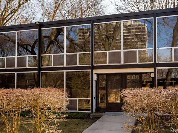 1346 Nicolet Pl, Detroit, MI 48207