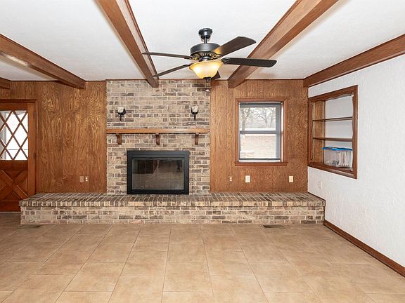 5th image of 281500 E 1800th Rd