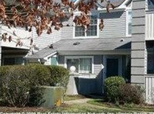 1016 Rue Marseille, Chesapeake, VA 23320