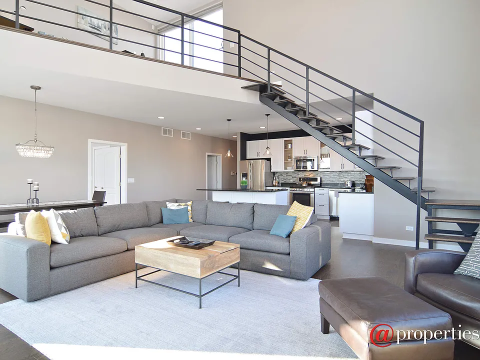 Living Room / Dining Room