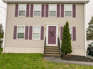 66 Governor St, Cumberland, RI 02864