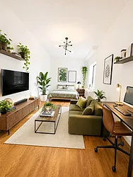 457 West 46th Street