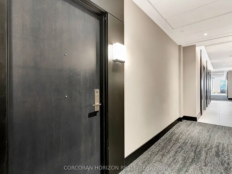 55 Duke St W #509 — Photo 6