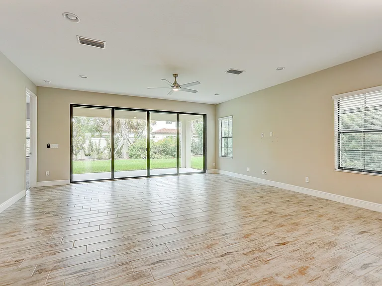 4000 Burdick Loop — Photo 13