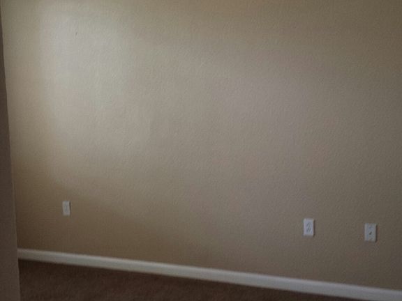 4th image of 6090 Ingleston Dr Unit 914
