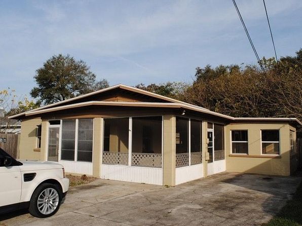 2116 Colonial Ave
