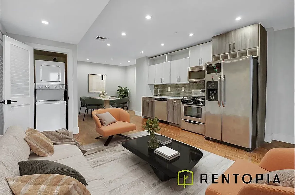 490 Warren Street — Photo 1